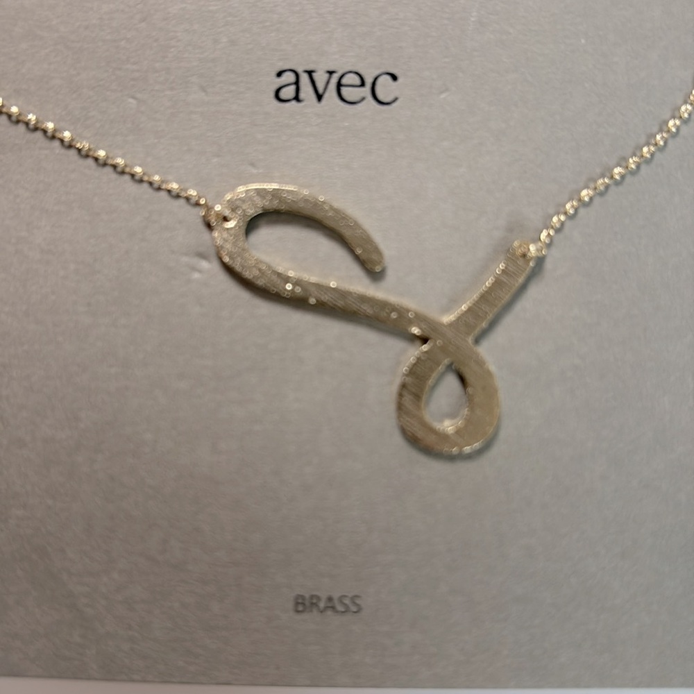 Avec Brass Monogram Letter Necklace "L"